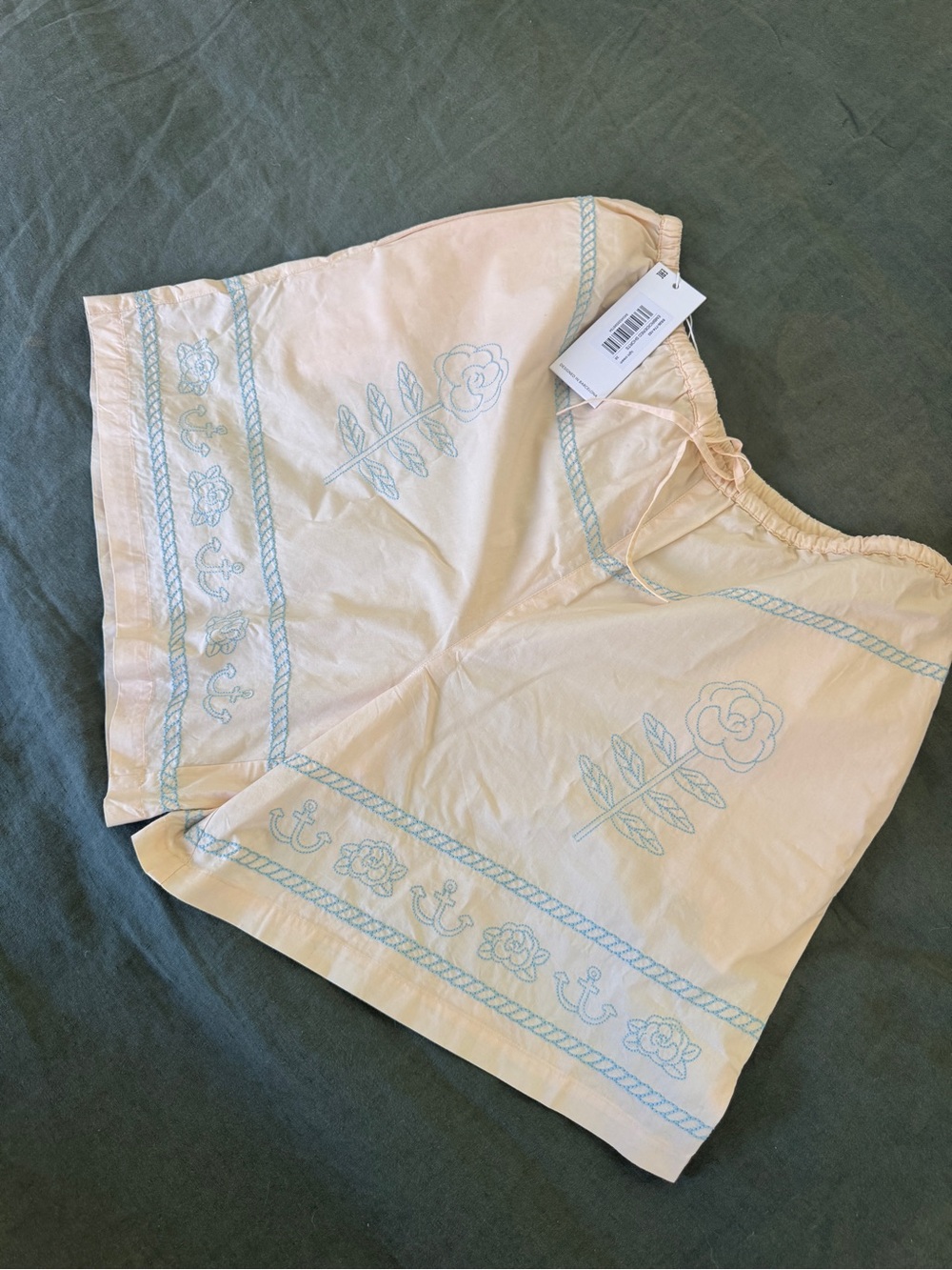 The Tiny Big Sister by tiny cottons Cream Shorts with Blue Embroidery - Picture 3 of 5